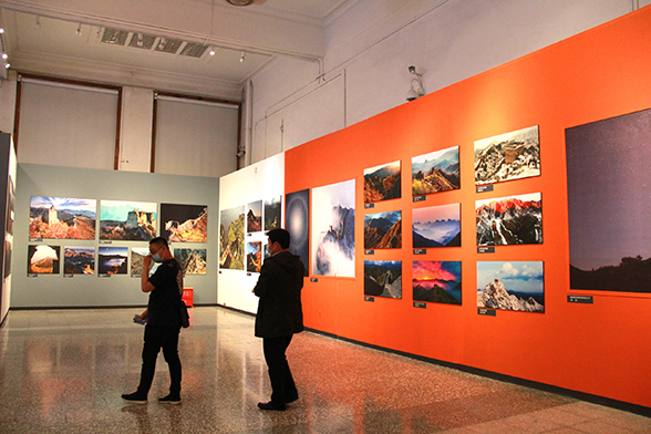 长城两边是故乡图片展